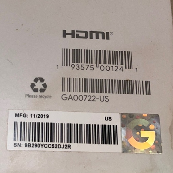 Google Stadia Premiere Edition Controller Chromecast Ultra Bundle | White - Picture 5 of 9